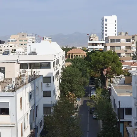 The C - Business & Leisure In شقة نيقوسيا