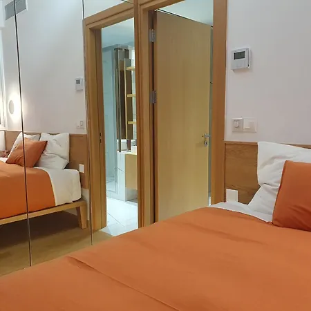 The C - Business & Leisure In Apartment
