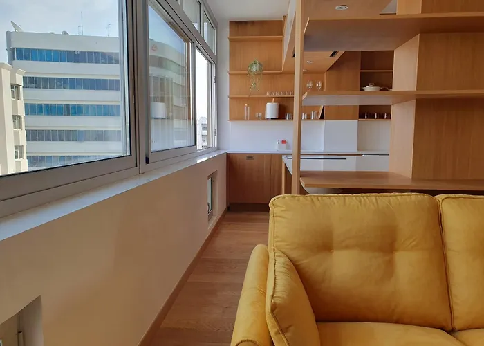 The C - Business & Leisure In Nikósie