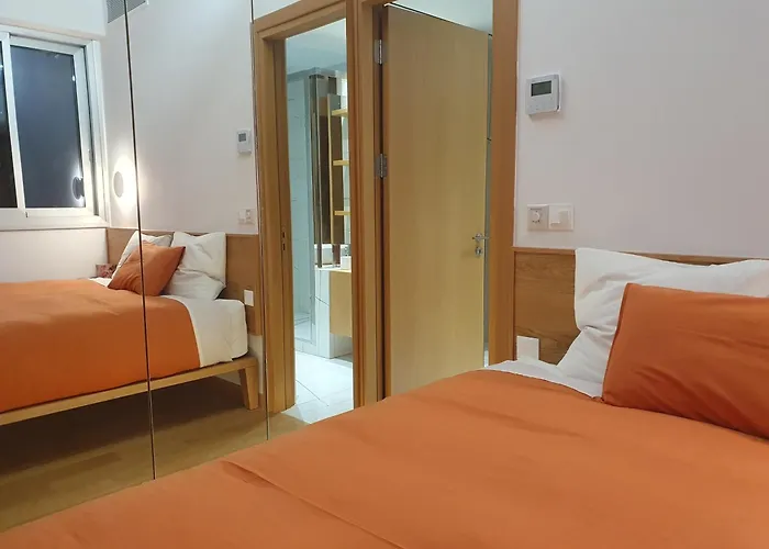 The C - Business & Leisure In Apartment